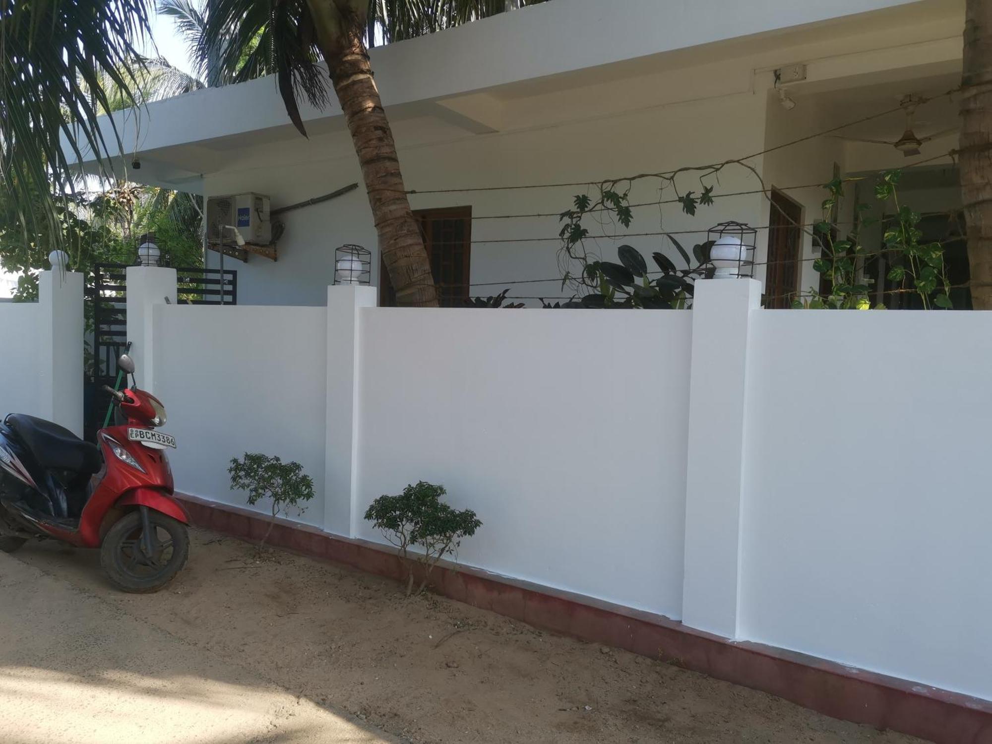 Surf Reef Beach Trincomalee Kültér fotó